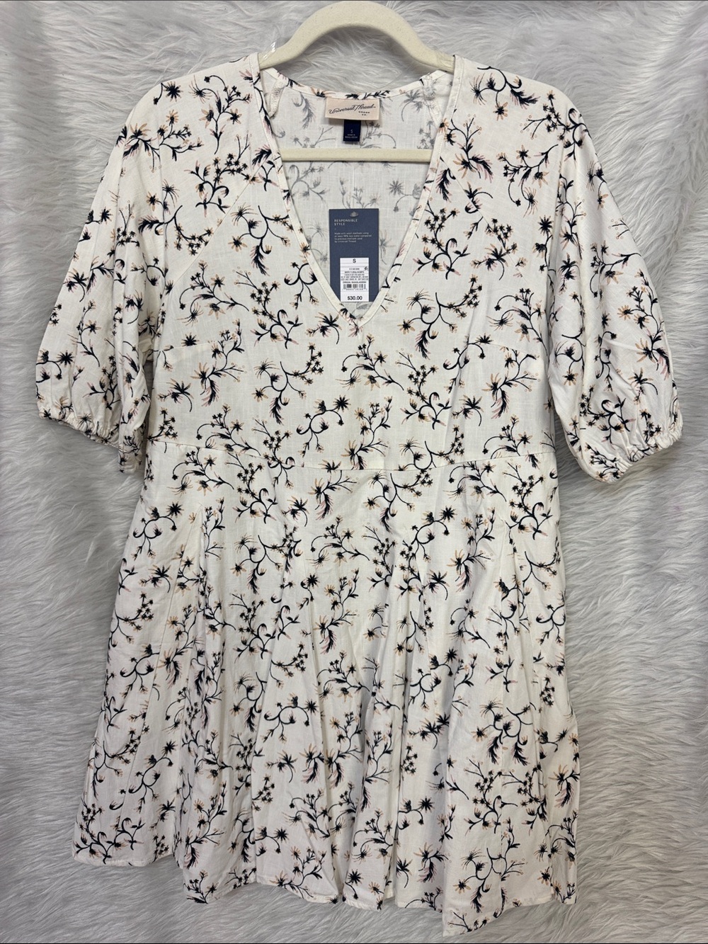 Universal Thread Cream Floral V-Neck Puff Sleeve Dress